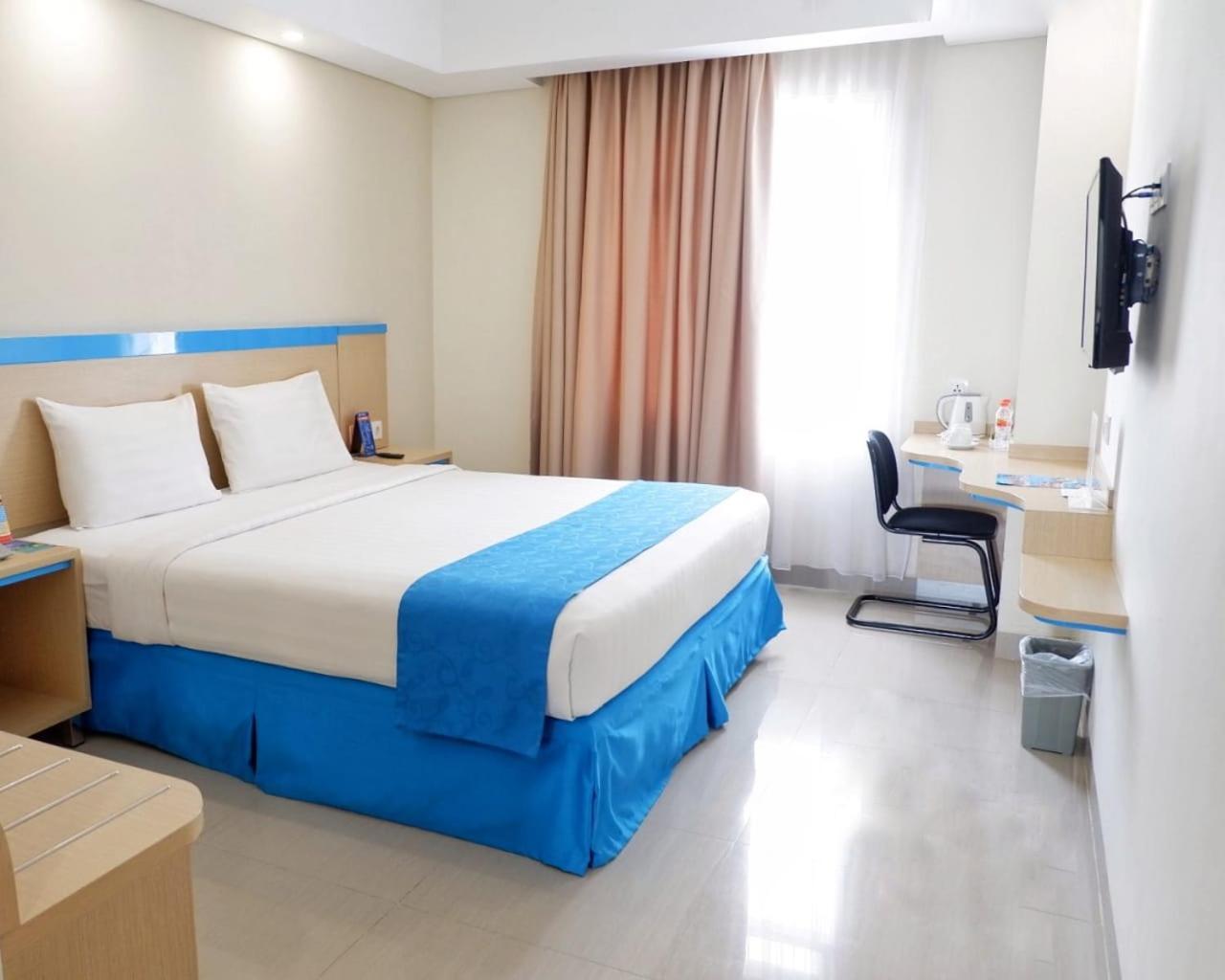 Hotel Brothers Biru Solo Baru Esterno foto