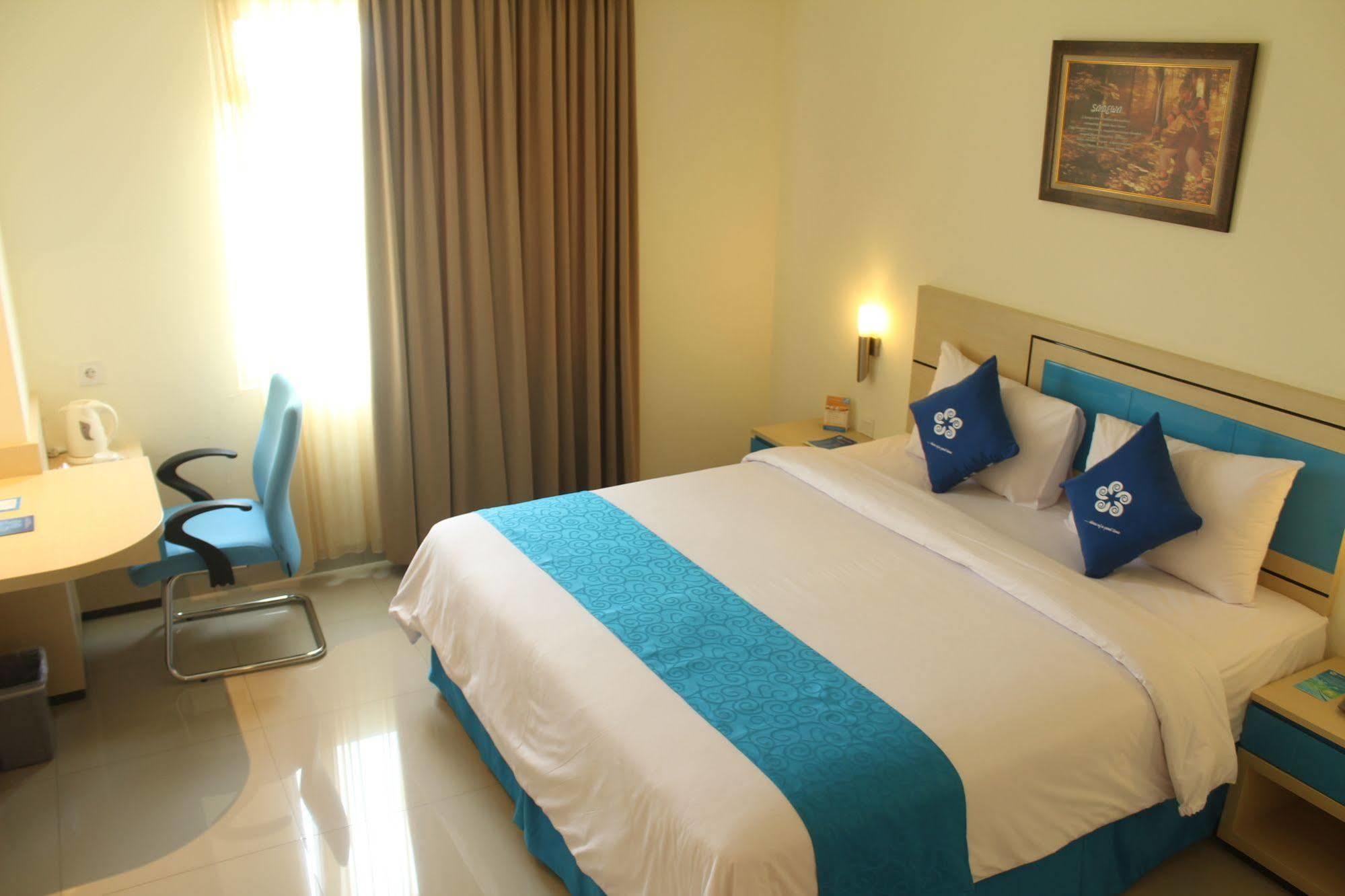 Hotel Brothers Biru Solo Baru Esterno foto