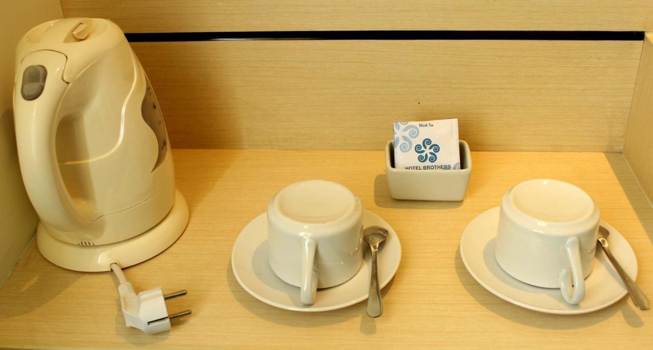 Hotel Brothers Biru Solo Baru Esterno foto