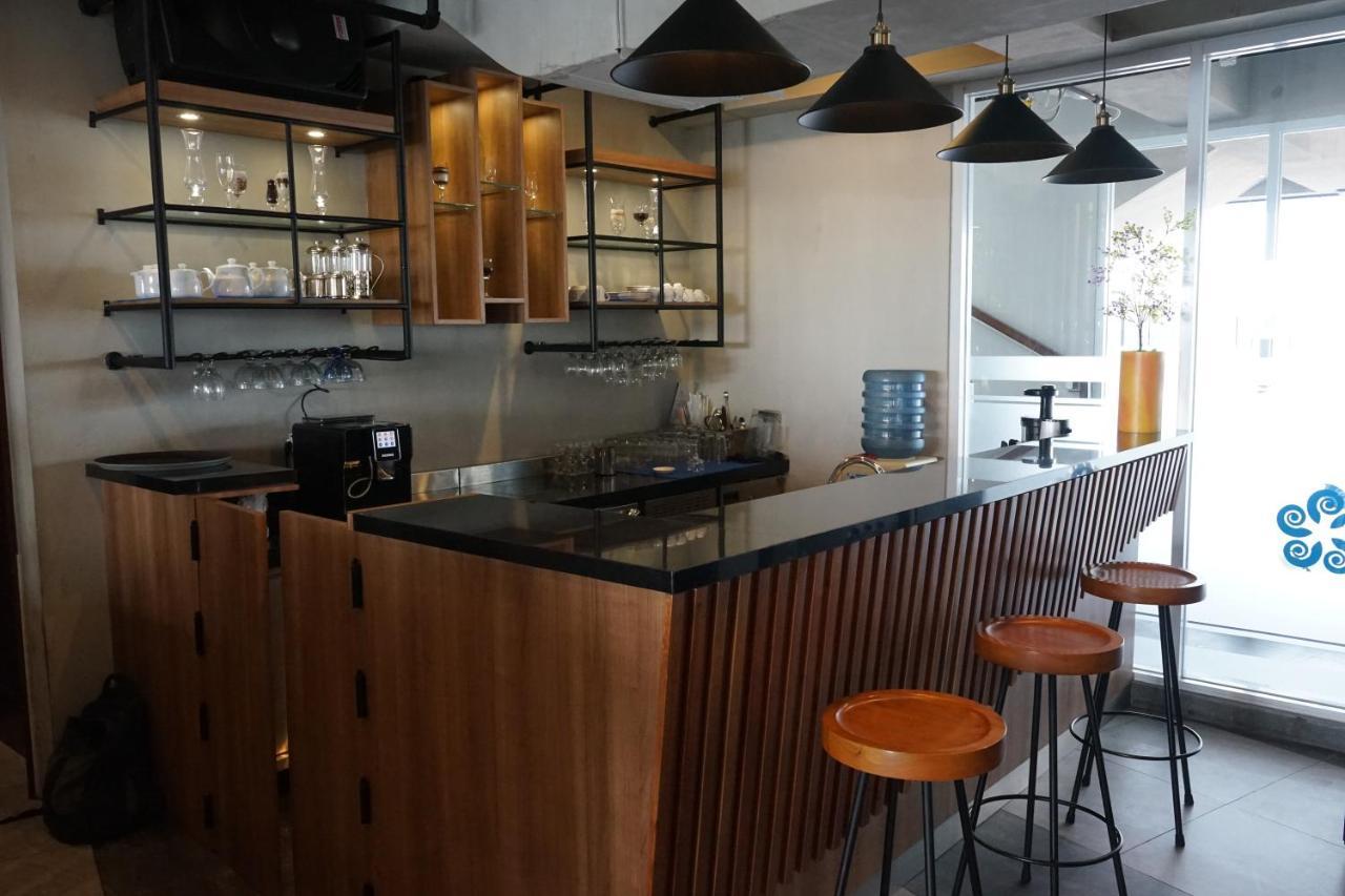 Hotel Brothers Biru Solo Baru Esterno foto
