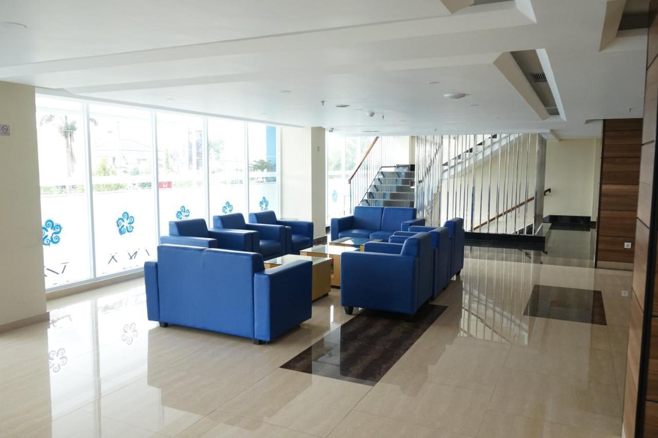 Hotel Brothers Biru Solo Baru Esterno foto