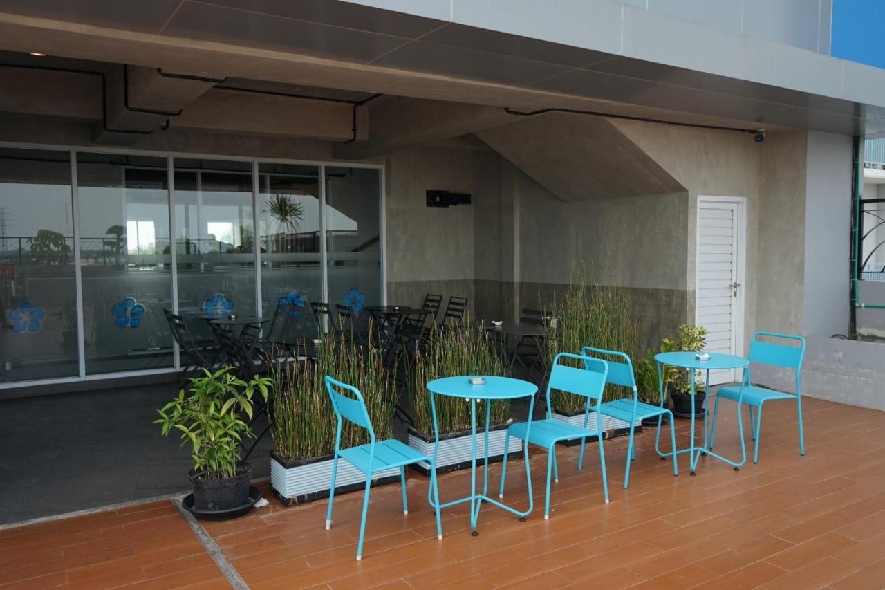 Hotel Brothers Biru Solo Baru Esterno foto